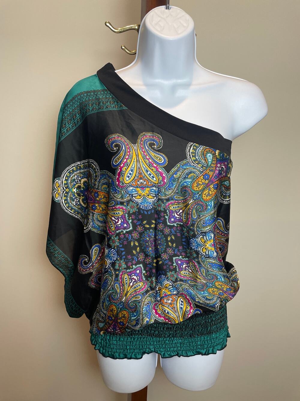 Body Central Boutique Top Black Green Paisley One Shoulder Size L